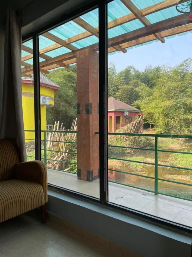Bamboo River Resorts Wli Afegame Екстериор снимка